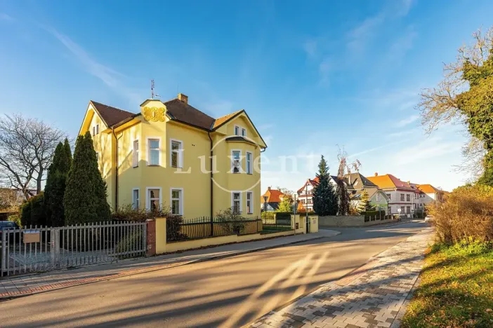 Prodej kanceláře, Chotěboř, Legií, 361 m2