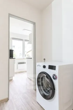 Pronájem bytu 1+1, Milovice, Spojovací, 27 m2