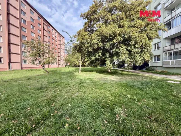Pronájem bytu 1+1, Chomutov, Kostnická, 36 m2