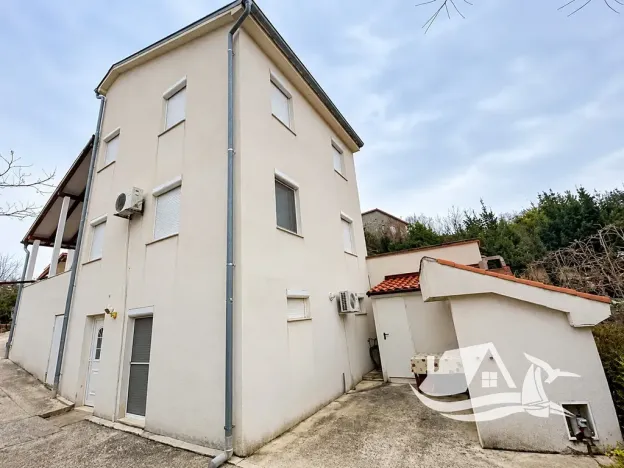 Prodej vícegeneračního domu, Čižići, Chorvatsko, 180 m2