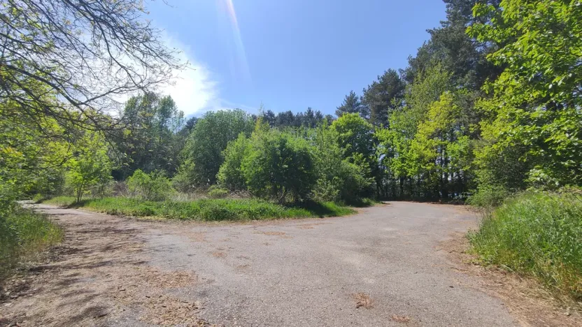 Prodej komerčního pozemku, Olomouc - Chomoutov, 7945 m2