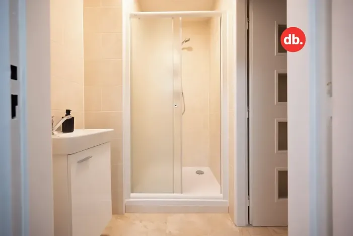 Pronájem komerční nemovitosti, Karlovy Vary, U Koupaliště, 13 m2