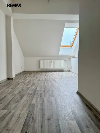 Pronájem bytu 1+kk, Plzeň, Úslavská, 39 m2