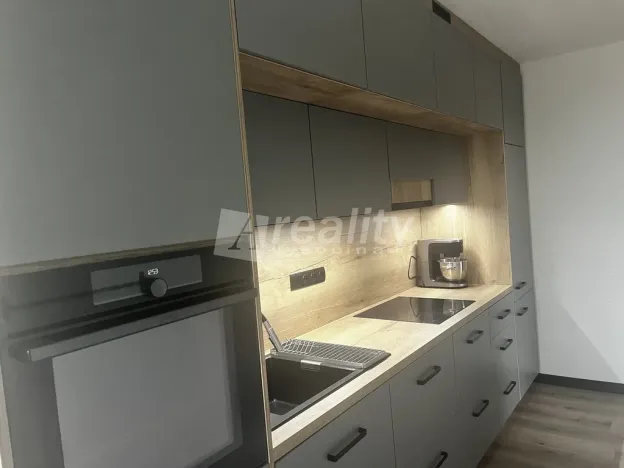 Prodej bytu 3+1, Jihlava, Okružní, 63 m2