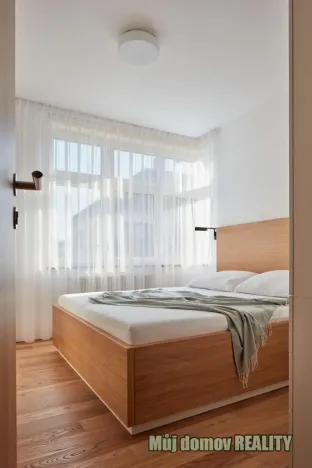 Pronájem bytu 4+kk, Praha - Strašnice, Pod strašnickou vinicí, 113 m2
