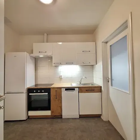Pronájem bytu 2+kk, Praha - Bubeneč, U zeměpisného ústavu, 46 m2