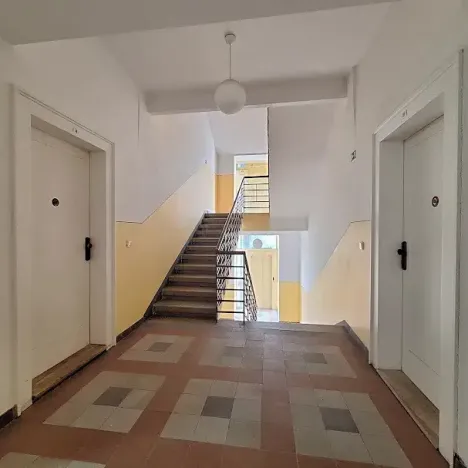 Pronájem bytu 2+kk, Praha - Bubeneč, U zeměpisného ústavu, 46 m2