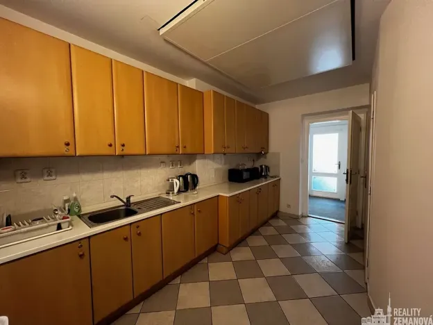 Pronájem kanceláře, Praha - Nové Město, Rumunská, 25 m2