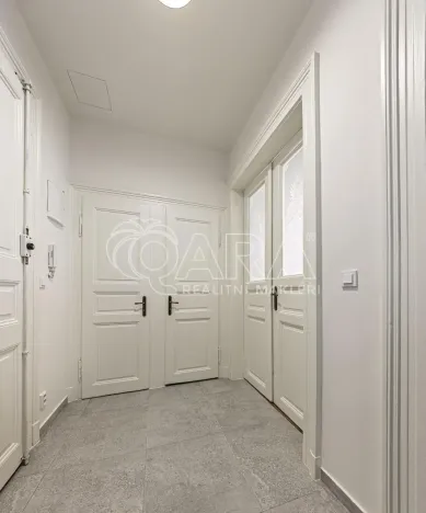 Pronájem bytu 2+kk, Praha - Vinohrady, Římská, 76 m2