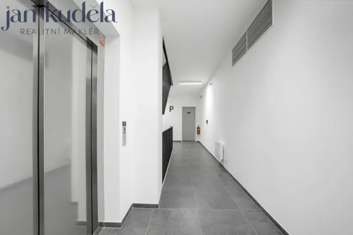 Pronájem bytu 1+kk, Brno, Hvězdová, 32 m2