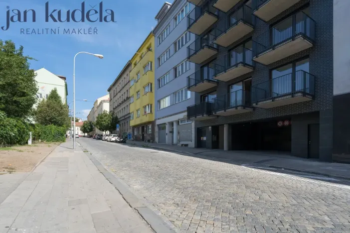 Pronájem bytu 1+kk, Brno, Hvězdová, 32 m2