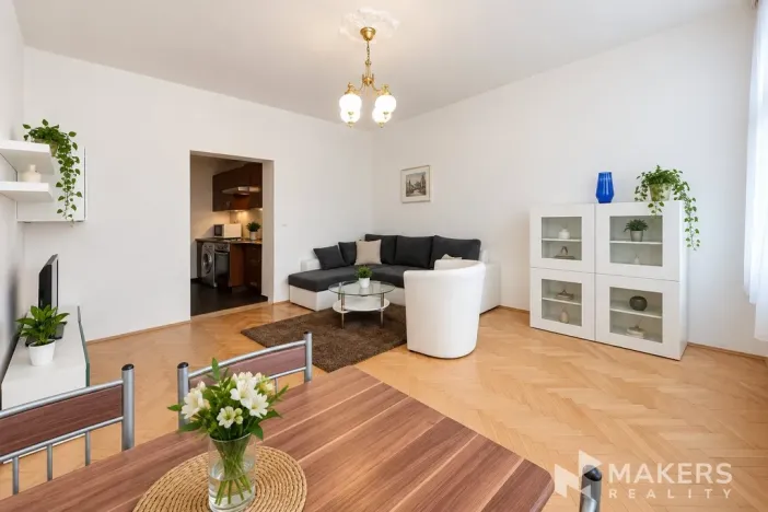 Prodej bytu 1+1, Praha - Smíchov, Plzeňská, 70 m2