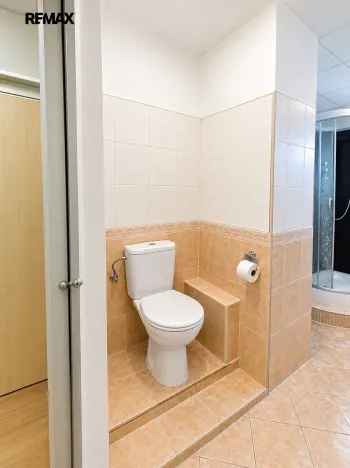 Prodej bytu 2+1, Karlovy Vary, Brigádníků, 54 m2