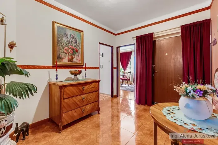 Prodej bytu 3+1, Klecany, Na skalkách, 71 m2