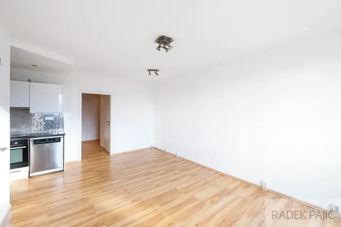 Prodej bytu 1+1, Praha - Háje, Kosmická, 48 m2