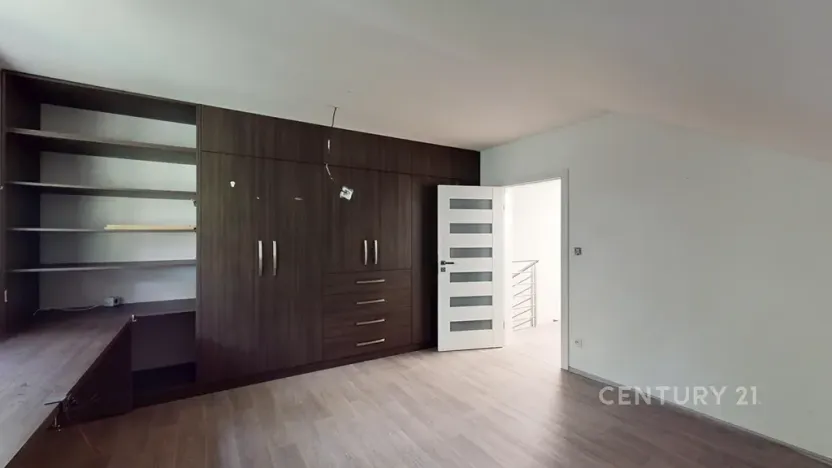 Prodej rodinného domu, Ivaň, 319 m2