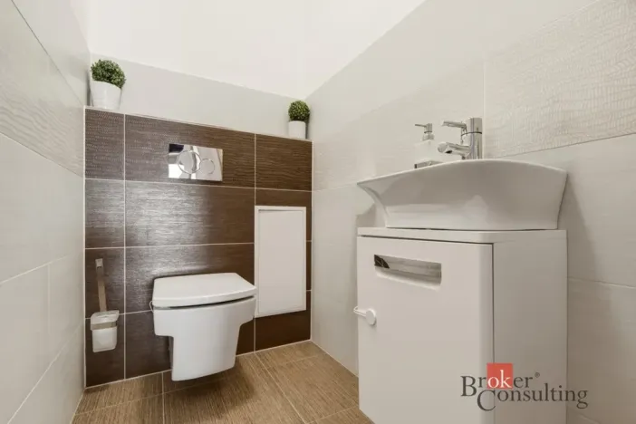 Pronájem bytu 3+kk, Praha - Dolní Měcholupy, Kryšpínova, 79 m2