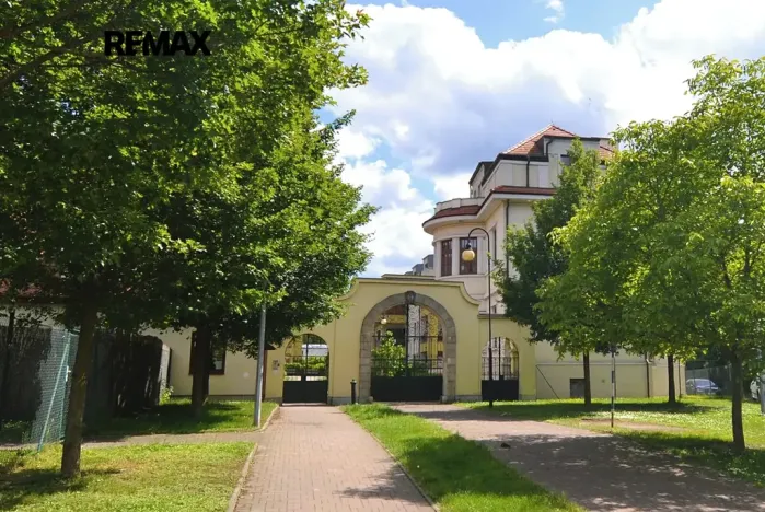 Prodej bytu 3+kk, Praha - Hloubětín, K náhonu, 71 m2
