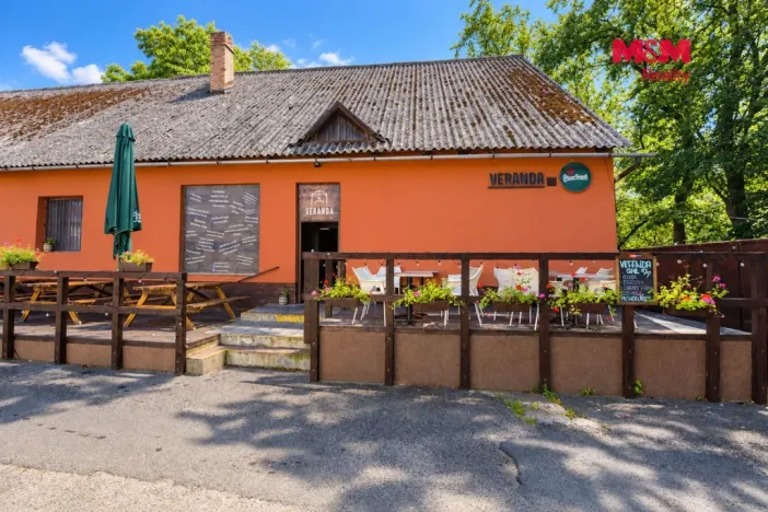 Pronájem restaurace, Loučeň, Nymburská, 150 m2