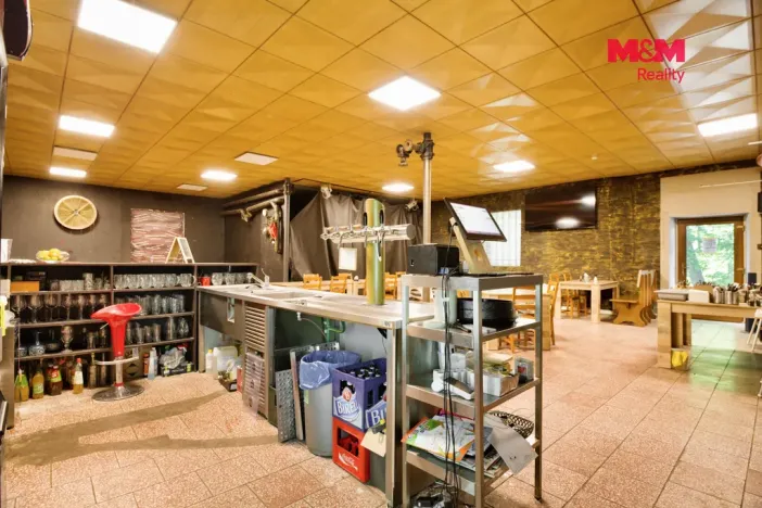 Pronájem restaurace, Loučeň, Nymburská, 150 m2