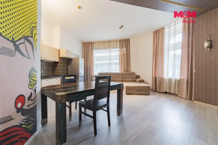 Prodej bytu 5+1, Karlovy Vary, nábřeží Jana Palacha, 340 m2