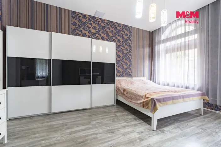 Prodej bytu 5+1, Karlovy Vary, nábřeží Jana Palacha, 340 m2