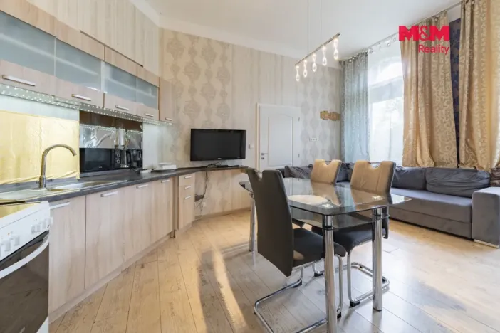 Prodej bytu 5+1, Karlovy Vary, nábřeží Jana Palacha, 340 m2