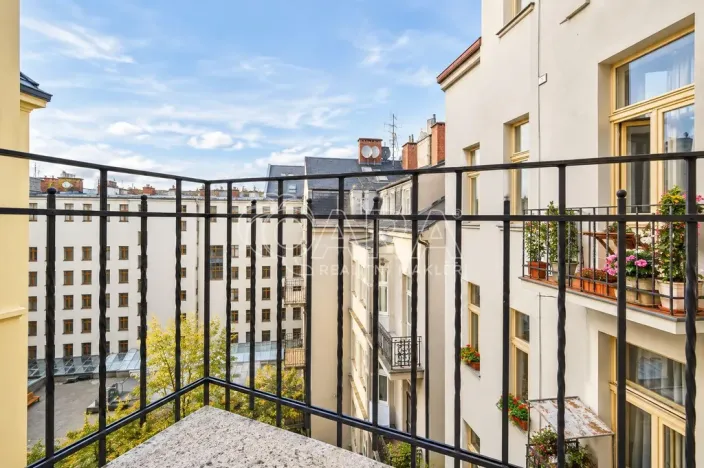 Pronájem bytu 2+1, Praha - Staré Město, Kaprova, 84 m2