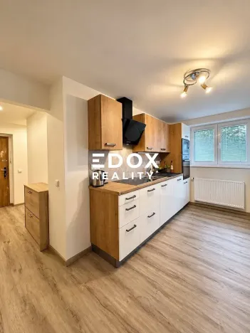 Prodej bytu 2+1, Praha - Běchovice, Do panenek, 56 m2