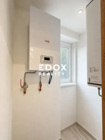 Prodej bytu 2+1, Praha - Běchovice, Do panenek, 56 m2
