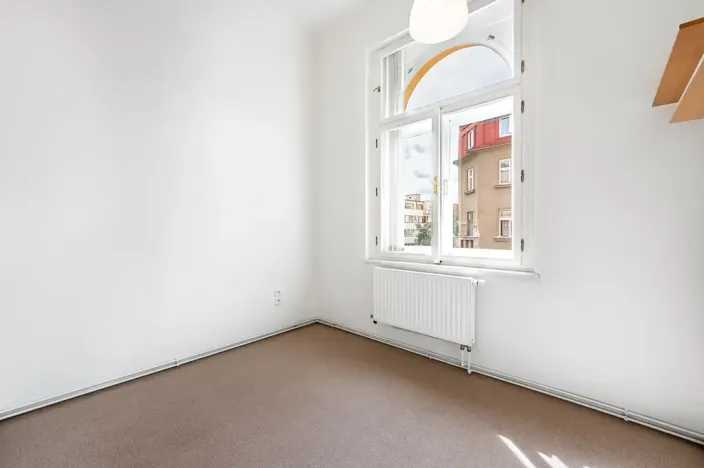 Pronájem bytu 3+kk, Praha, Lucemburská, 44 m2