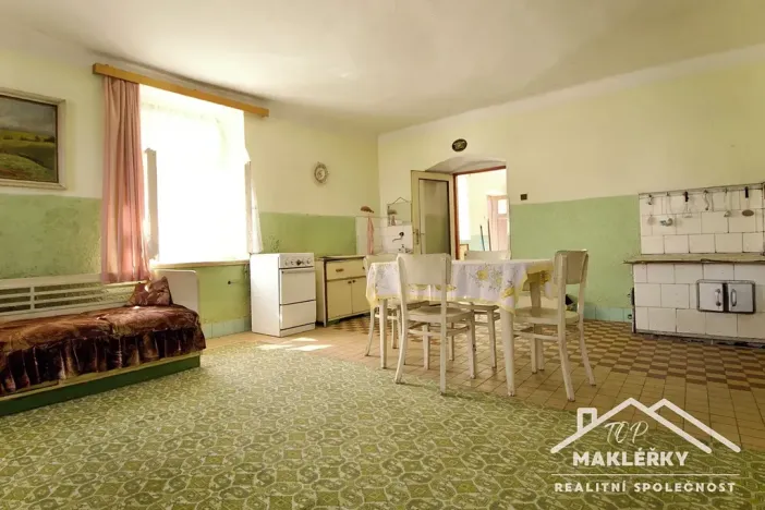 Prodej rodinného domu, Močovice, 168 m2