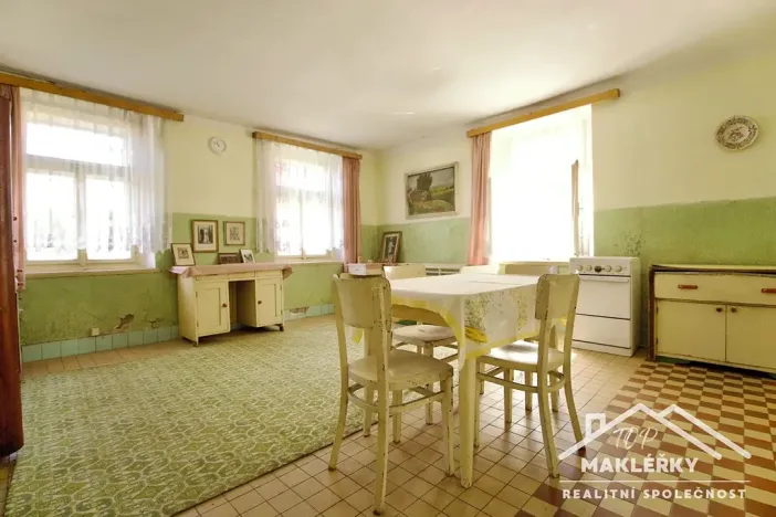 Prodej chalupy, Močovice, 168 m2