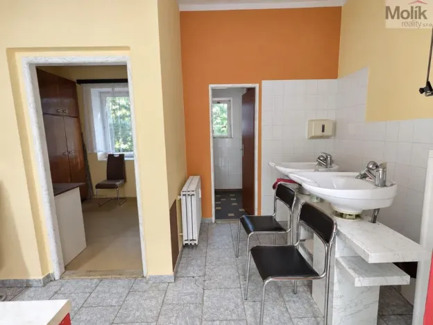 Pronájem obchodního prostoru, Krupka, Poštovní, 39 m2