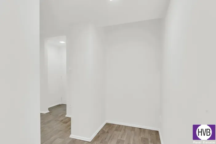 Prodej bytu 1+kk, Praha, Suchdolské náměstí, 14 m2