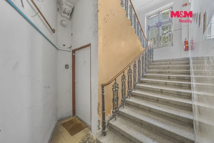 Prodej komerční nemovitosti, Praha, Seifertova, 110 m2