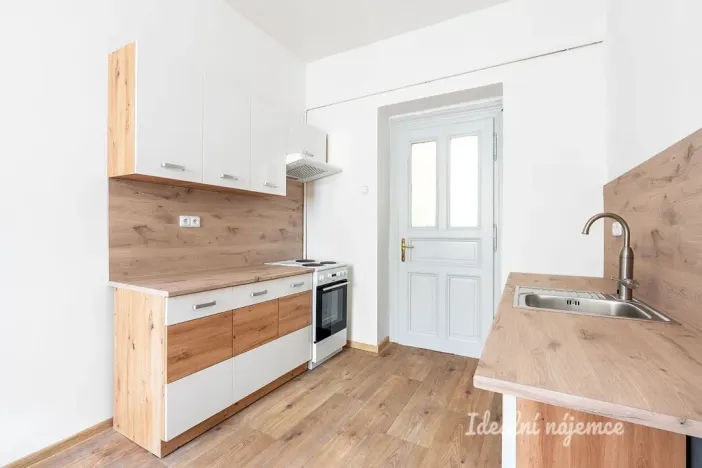 Pronájem bytu 3+1, Praha - Smíchov, Na bělidle, 98 m2