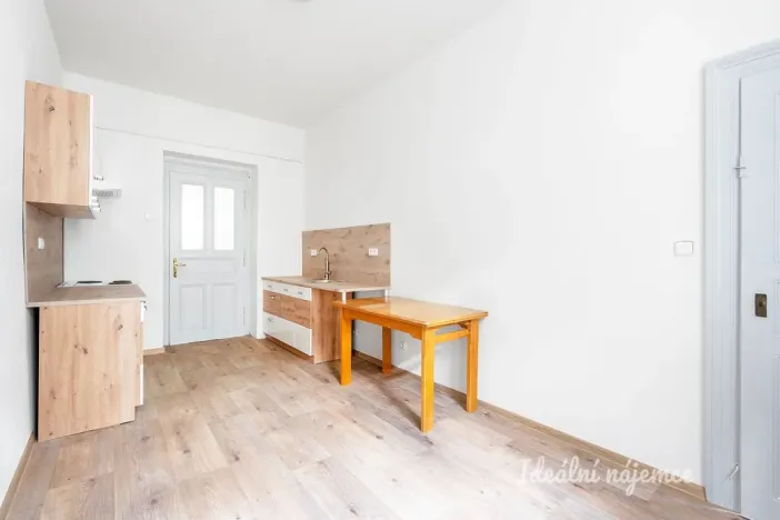 Pronájem bytu 3+1, Praha - Smíchov, Na bělidle, 98 m2