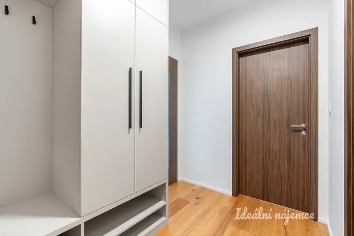 Pronájem bytu 2+kk, Praha - Hlubočepy, Dostalové, 50 m2