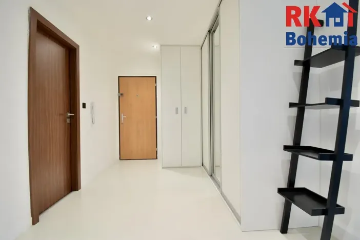 Pronájem bytu 4+kk, Praha - Řepy, Socháňova, 90 m2