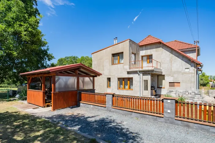 Prodej rodinného domu, Žáky, 130 m2