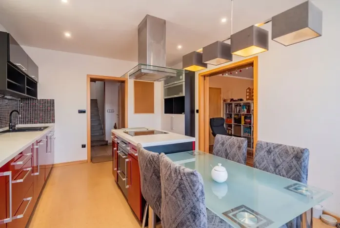 Prodej rodinného domu, Žáky, 130 m2