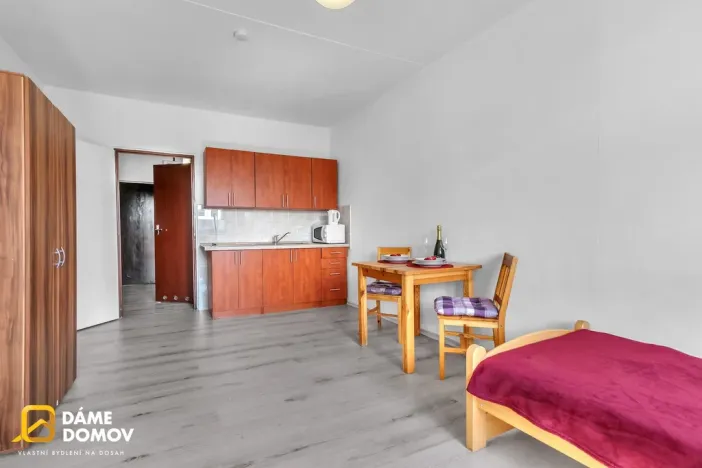 Pronájem bytu 1+kk, Otrokovice, J. Jabůrkové, 31 m2
