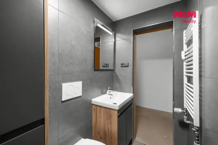 Pronájem bytu 2+kk, Praha - Bohnice, Bohnická, 55 m2
