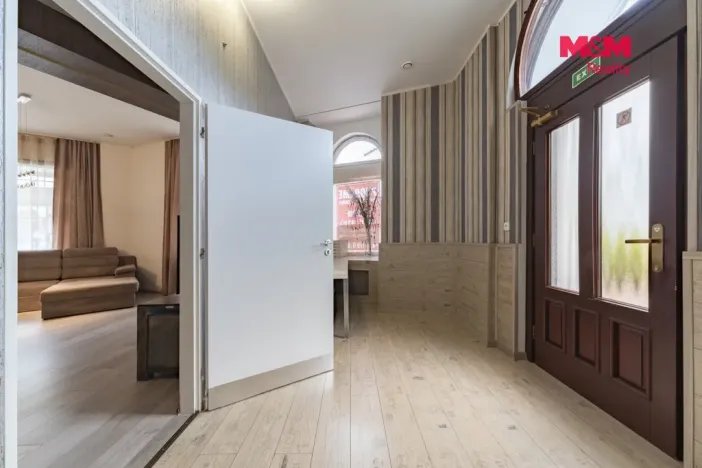 Prodej bytu 5+1, Karlovy Vary, nábřeží Jana Palacha, 340 m2