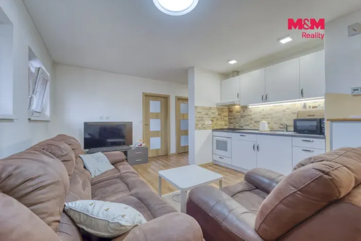 Prodej rodinného domu, Zápy, 181 m2