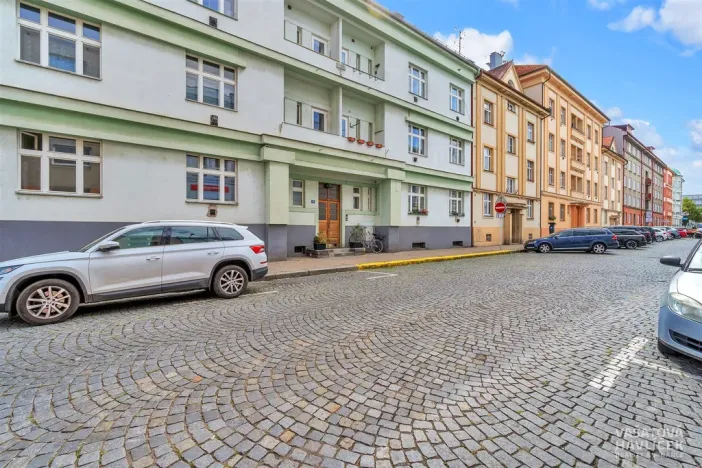 Pronájem bytu 2+kk, Hradec Králové, Škroupova, 45 m2