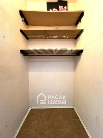 Pronájem bytu 3+1, Olomouc, Nešporova, 60 m2