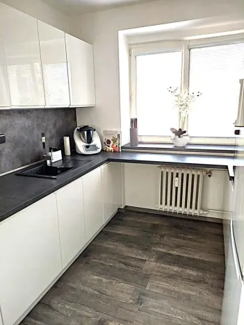 Pronájem bytu 2+1, Hradec Králové, Labská kotlina, 55 m2