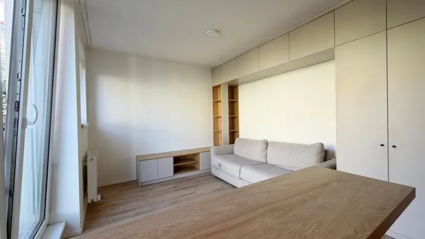 Pronájem bytu 1+kk, Praha - Strašnice, Strančická, 24 m2